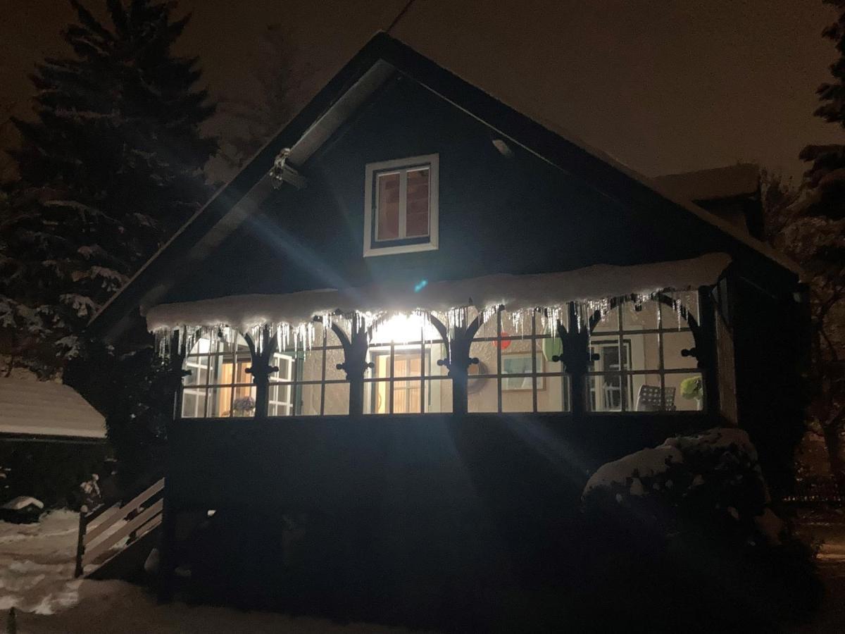 Haus Mit Sauna Und Privatem Badeteich In Anif Bei Salzburg Exterior foto